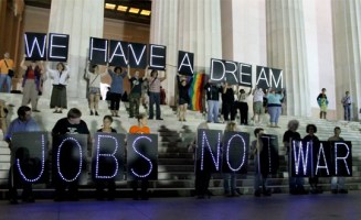 Lincoln Memorial LightBrigade. Photo by Elvert Barnes.
